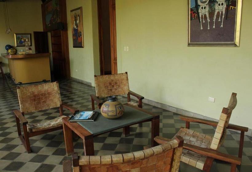 هاستل Backpackers Inn