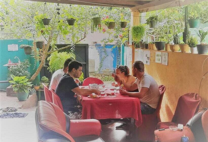 ユースホステル Ella Tunnel Corner Inn