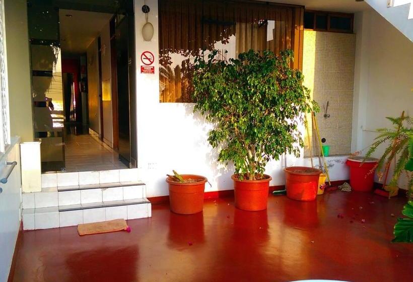 Pension Hostal La Rivera