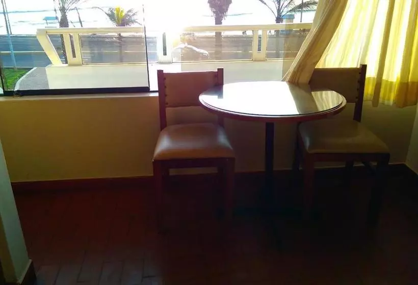 Majatalo Hostal La Rivera