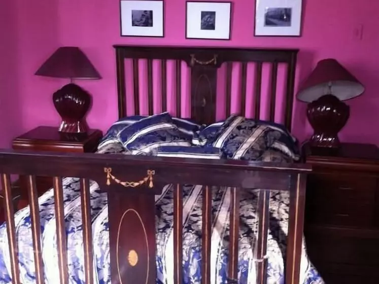 پانسیون Paris Hostal Boutique