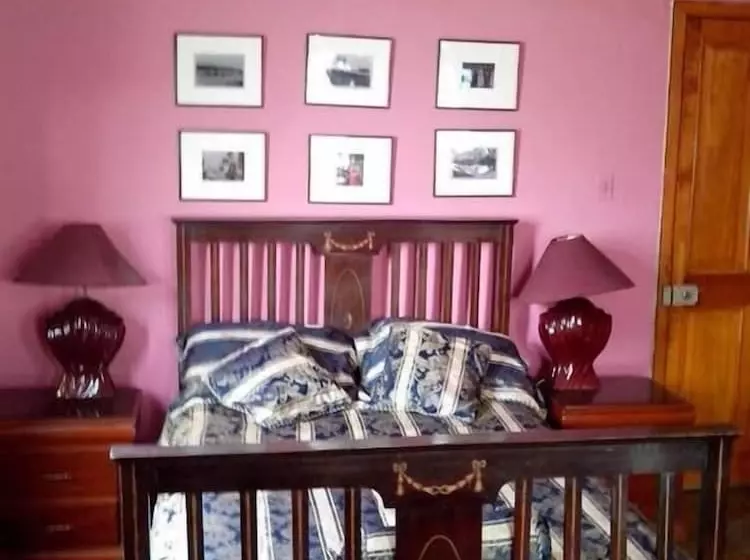 پانسیون Paris Hostal Boutique