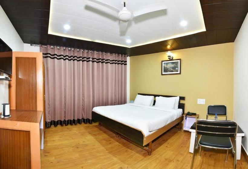 פנסיון Surbhi Guest House