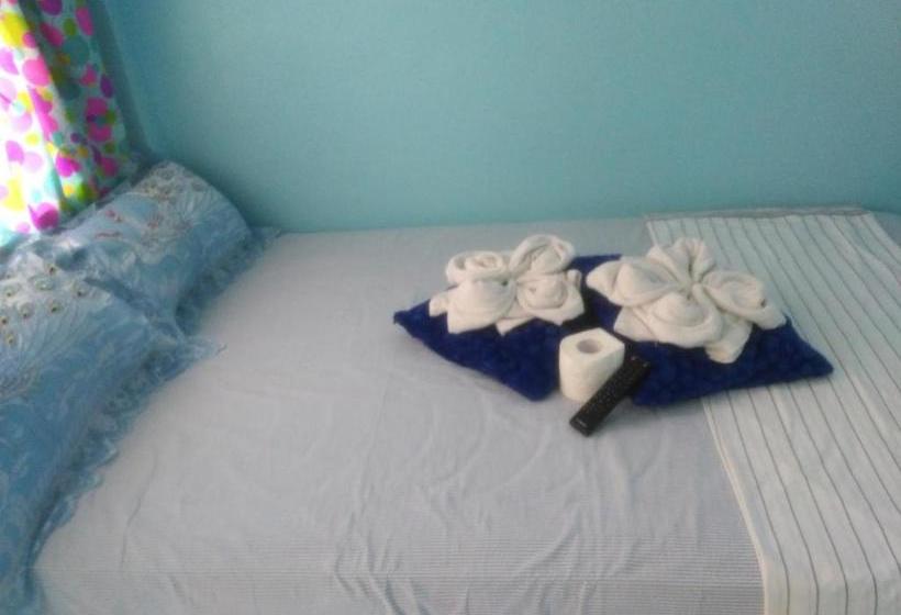 فندق صغير Aranascarillo Travellers Inn