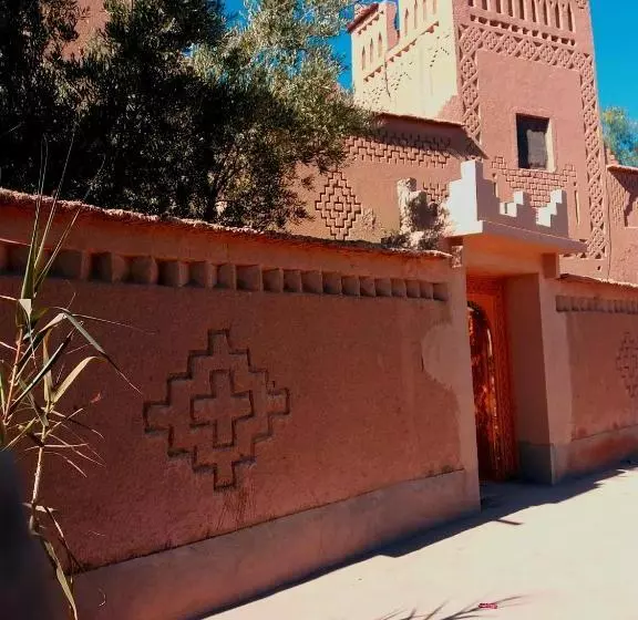 Retkeilymaja Kasbah Les Nomades