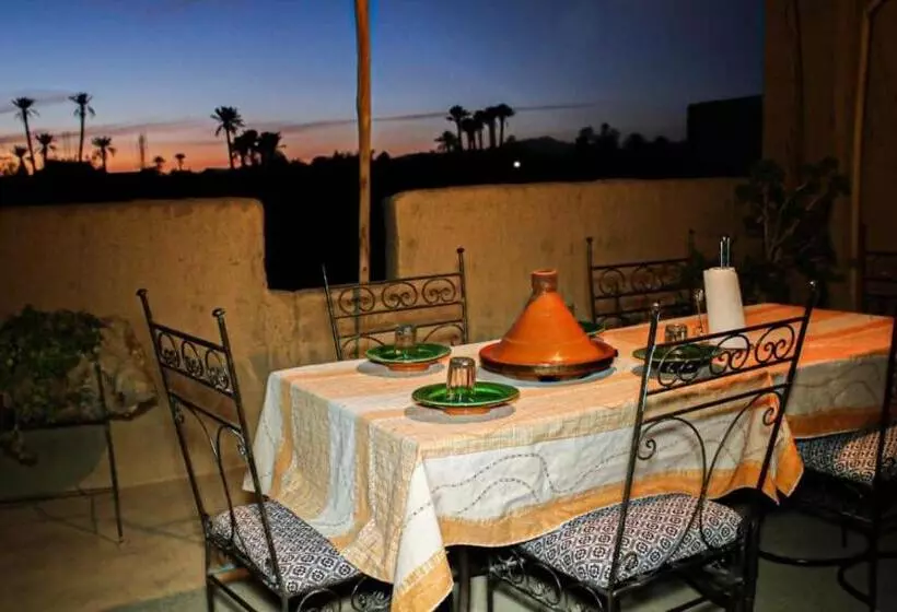 Retkeilymaja Kasbah Les Nomades