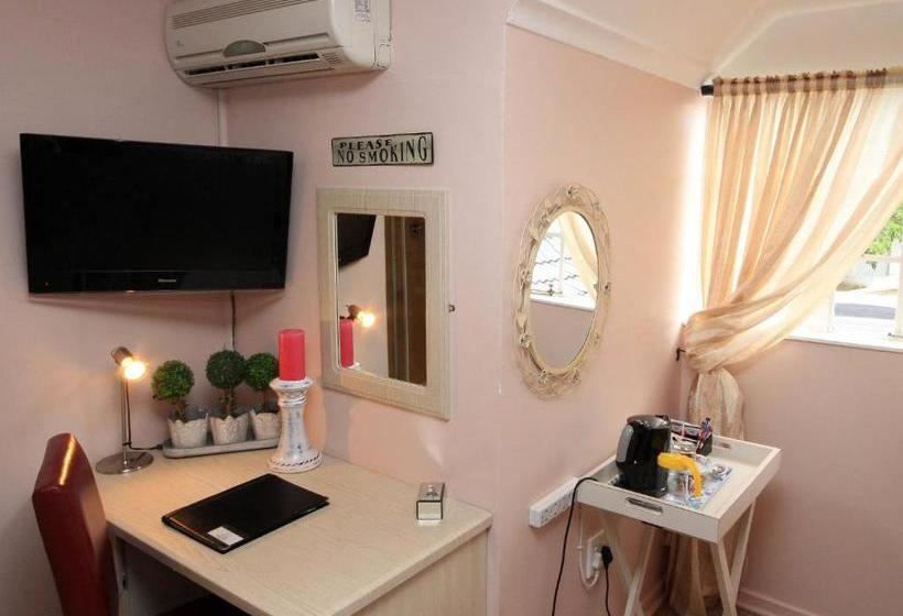 بنسيون Avalon Guest Manor