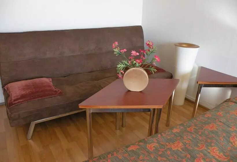 پانسیون B&b Retro   Guesthouse Kupittaa