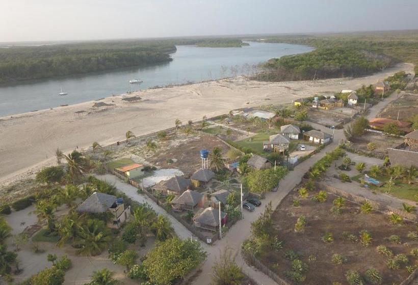 פנסיון Caju Bangalôs