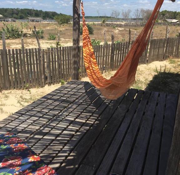 פנסיון Caju Bangalôs