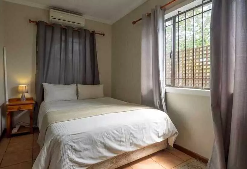 ペンション Carrington Guest House