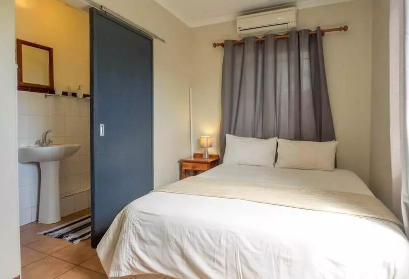 ペンション Carrington Guest House