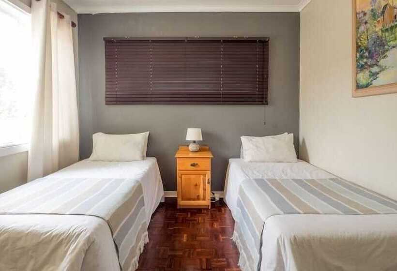 پانسیون Carrington Guest House