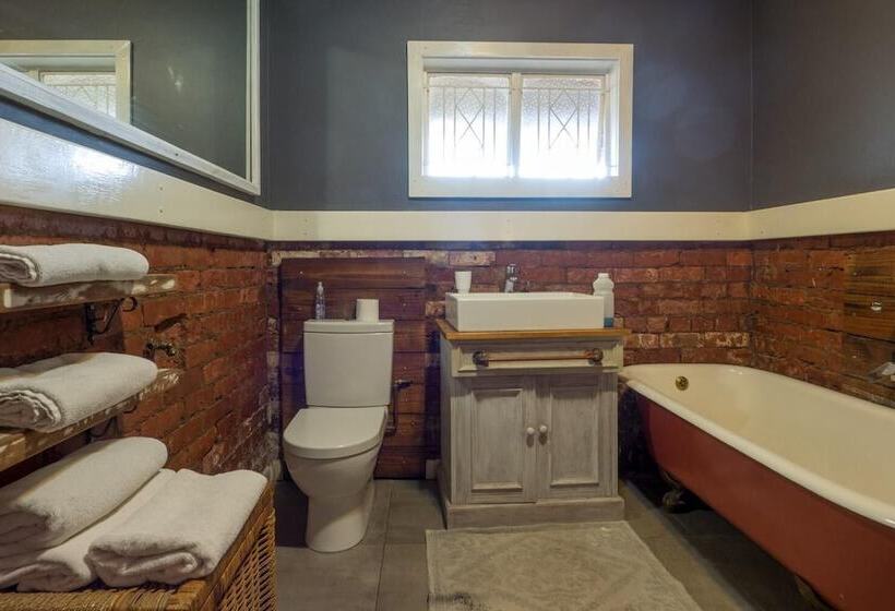 پانسیون Carrington Guest House