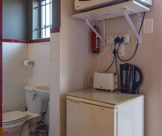 پانسیون Carrington Guest House