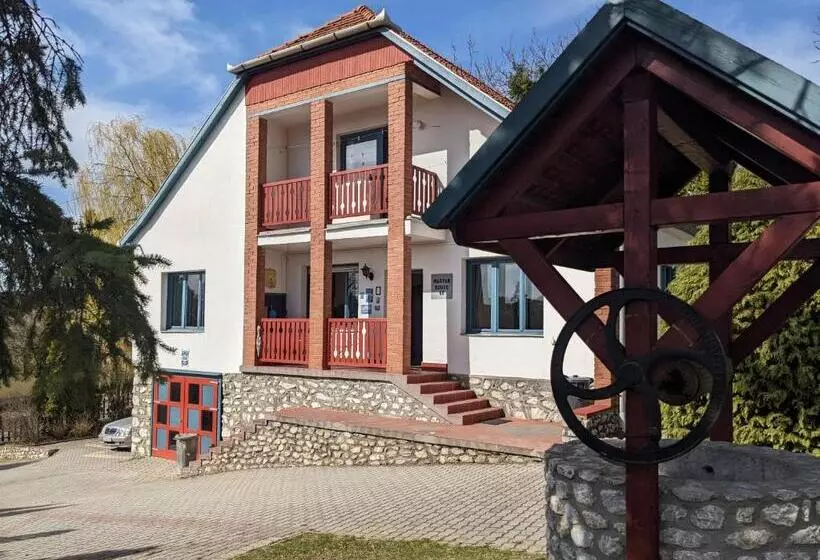 ペンション Guest House Magyar Route 66