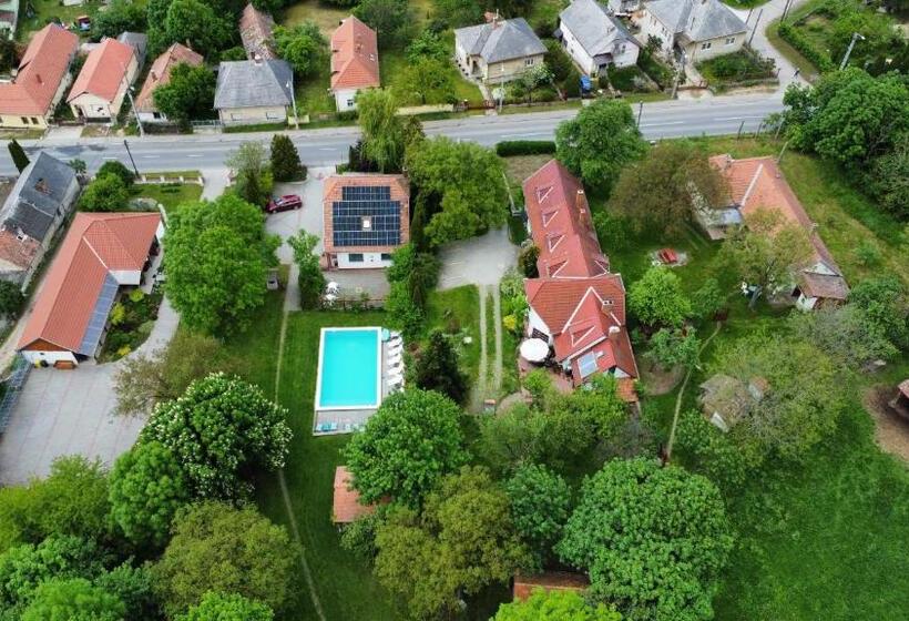 Pensjonat Guest House Magyar Route 66