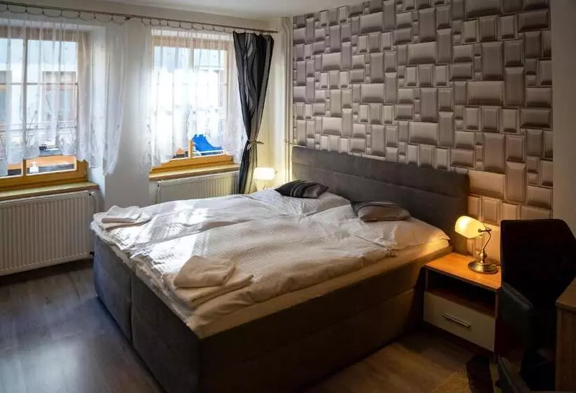 Majatalo Penzion U Hejtmana