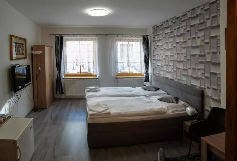 Majatalo Penzion U Hejtmana