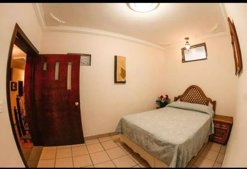 Majatalo Posada De La Conspiración