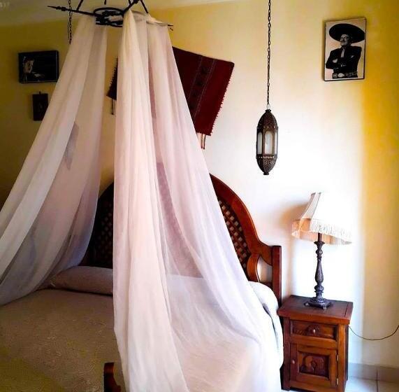 پانسیون Posada De La Conspiración