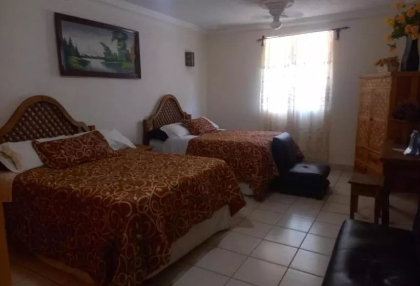 Majatalo Posada De La Conspiración