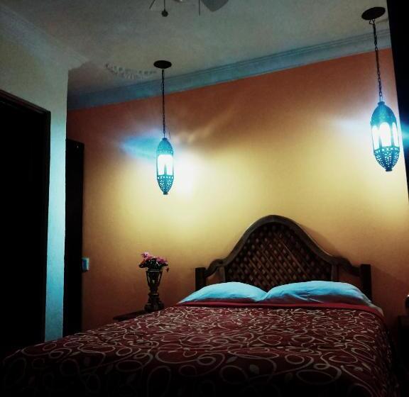 پانسیون Posada De La Conspiración