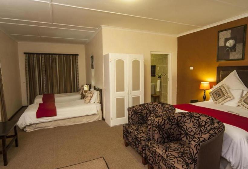 Пансион Thatchings Guest House