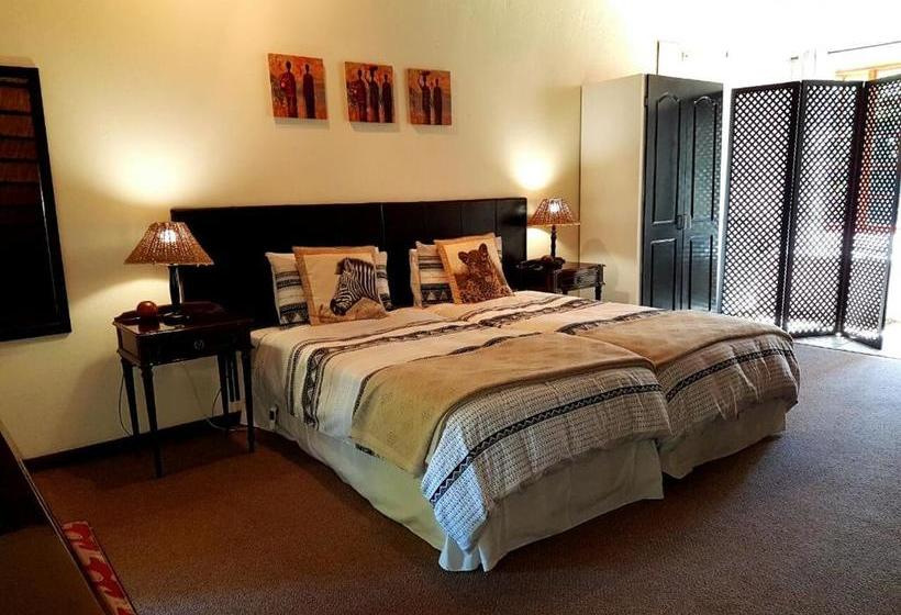 Пансион Thatchings Guest House