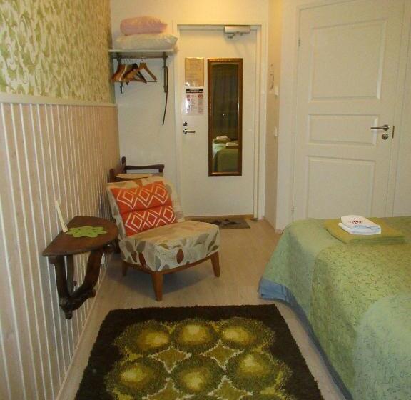 پانسیون Turusensaha Guesthouse