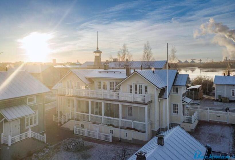 پانسیون Turusensaha Guesthouse