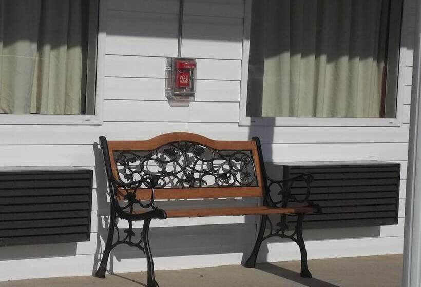 هاستل Douglas Inn & Suites, Blue Ridge, Ga