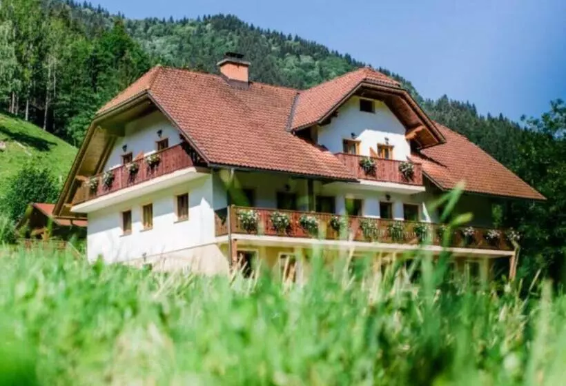 هتل Country House   Turistična Kmetija Ambrož Gregorc