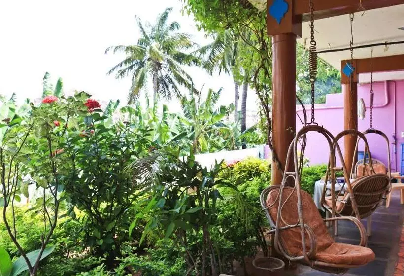 ペンション Archana Guest House River View