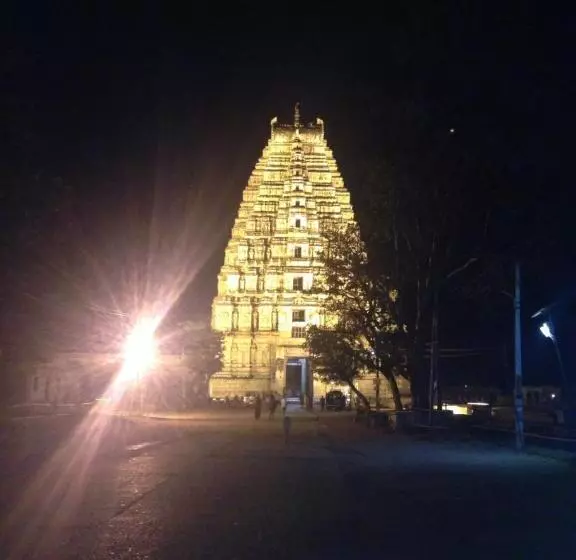 ペンション Archana Guest House River View