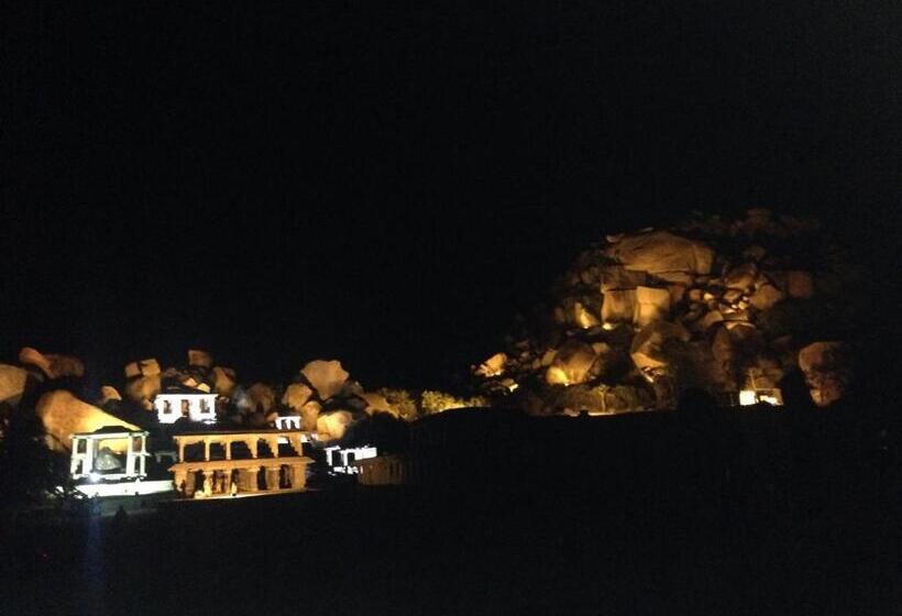 بنسيون Archana Guest House River View