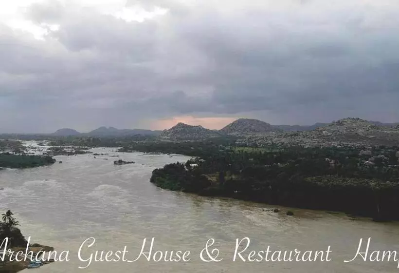 ペンション Archana Guest House River View