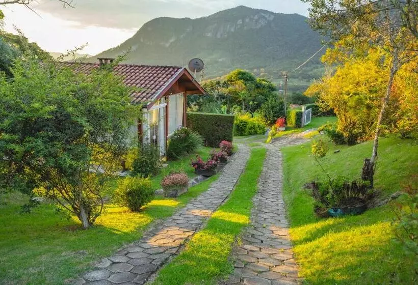 Majatalo Chalés Pedra Do Baú