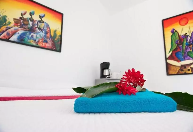 Majatalo Cosmopolitan Guesthouse