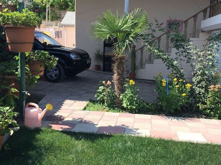 پانسیون Hasanovs Villa