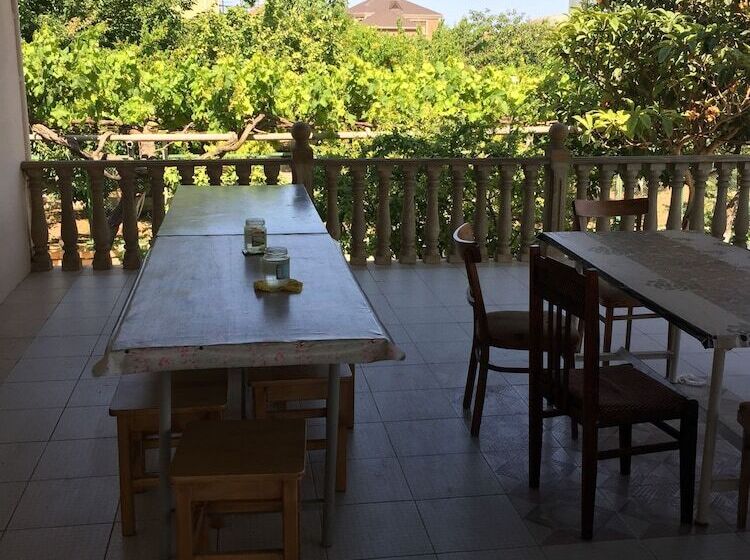 پانسیون Hasanovs Villa