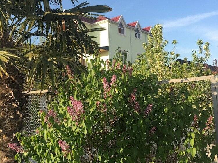 پانسیون Hasanovs Villa