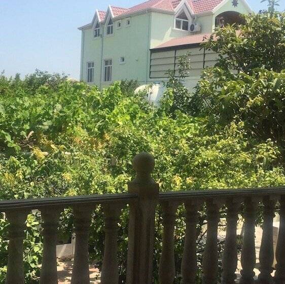 پانسیون Hasanovs Villa