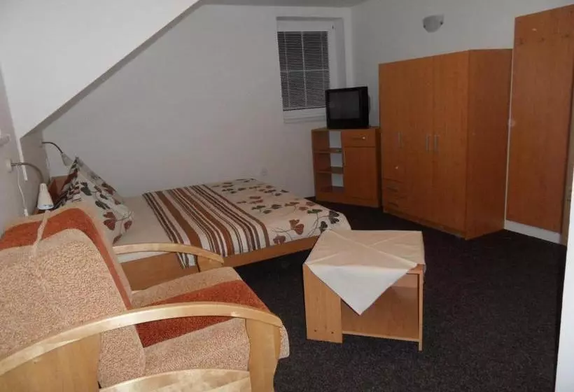 Majatalo Vila Kamila