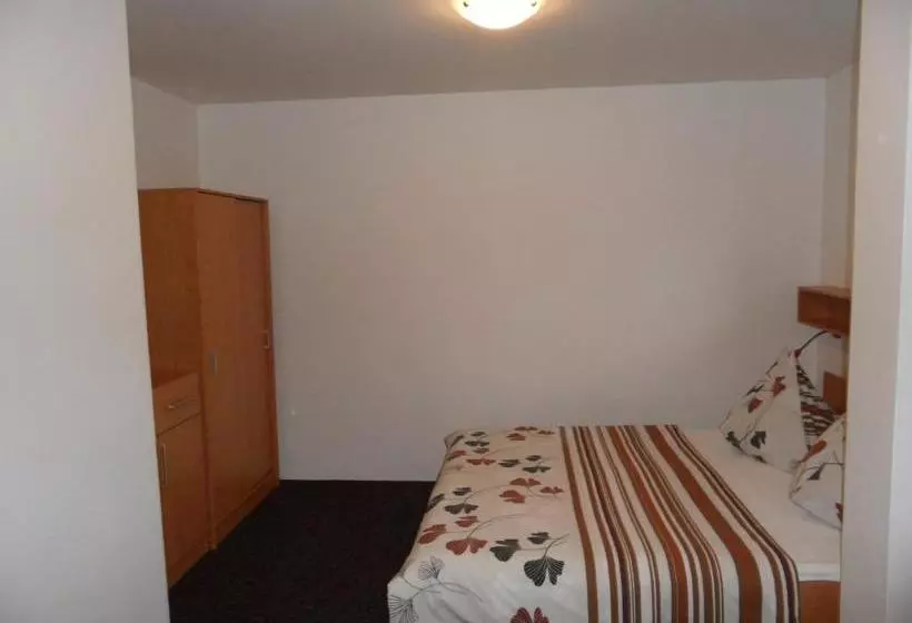 Majatalo Vila Kamila