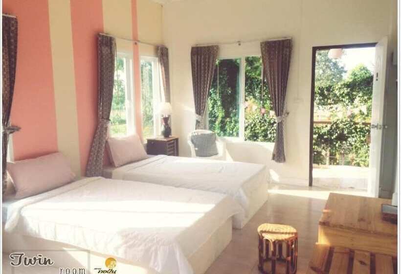 호스텔 Thorfun Guesthouse In The Garden