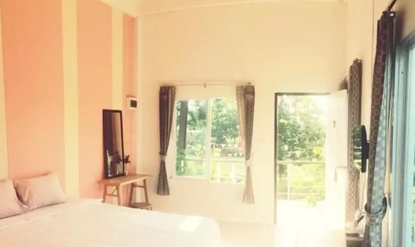 ユースホステル Thorfun Guesthouse In The Garden