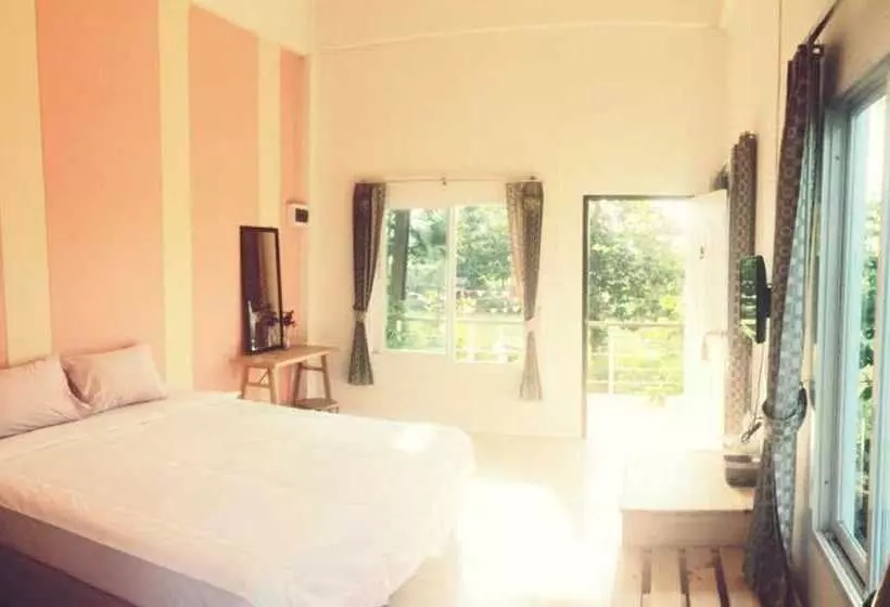 ユースホステル Thorfun Guesthouse In The Garden