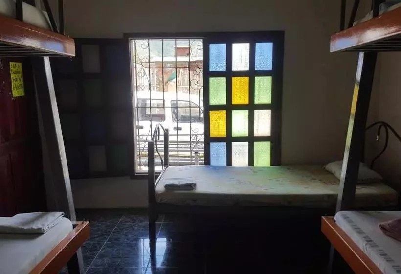 ユースホステル Hospedaje Dannita B&b