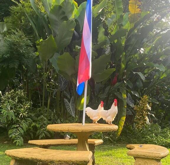 هتل La Purruja Lodge